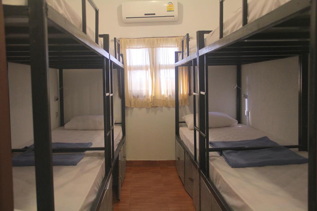 Lpq Backpackers Hostel Luang Prabang Quarto foto